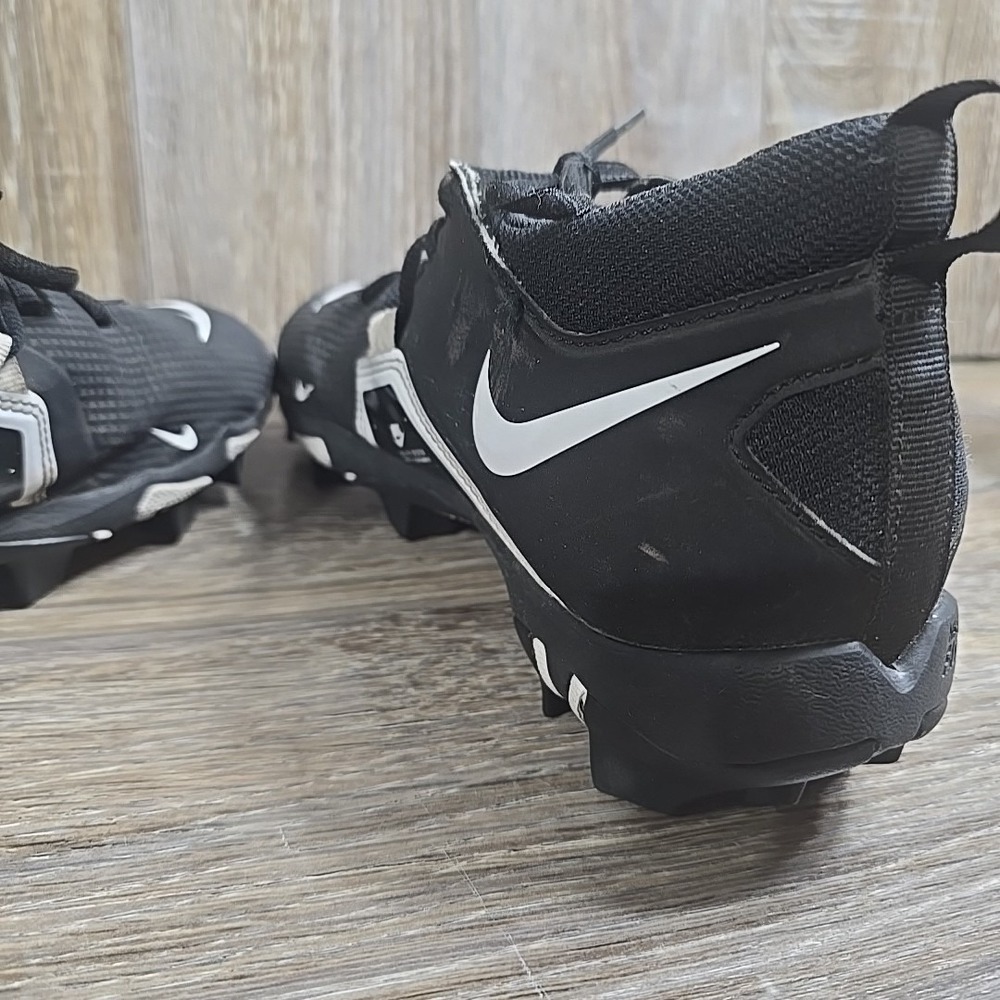 Nike Cleats Men 8 Black White Alpha Menace 3 Shark Football CV0582-001 Flaw - Picture 9 of 12